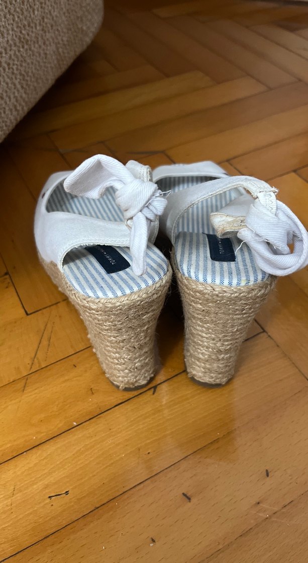 Beyaz Kadın Dolgu Topuklu Ayakkabı - Görsel 3