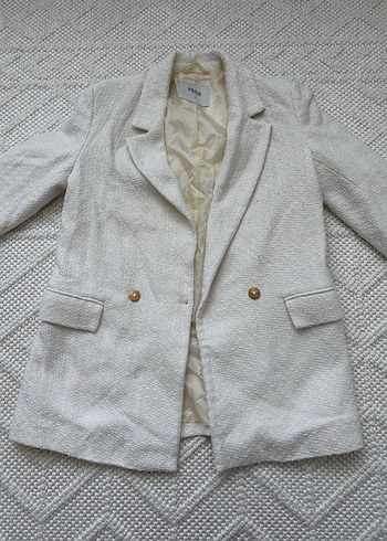 Kadın Beyaz Kaşe Düğmeli Blazer Ceket