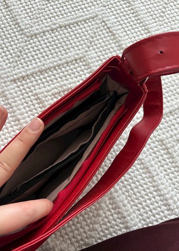 H&M Kırmızı Deri Kemer Detaylı Kadın Çanta