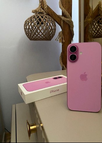 Pembe iPhone 16 Pil 99 TÜRKİYE CİHAZI KUTULU FATURALI GARANTİLİ