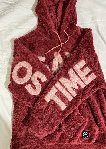 Kırmızı Kapüşonlu Erkek Triko Sweatshirt