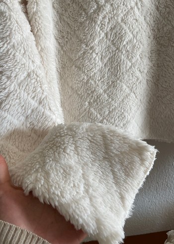 Zara Beyaz Peluş Kadın Kazak