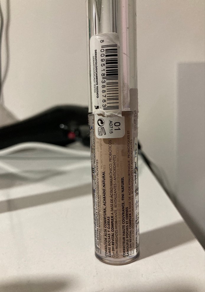 Deborah Milano Suya Dayanıklı Kapatıcı 01 - Görsel 2