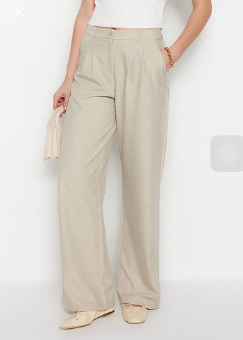 Trendyol & Milla Bej Regular Fit Kumaş Kadın Pantolon