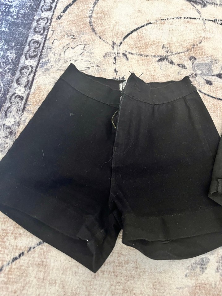 Düğmeli Siyah Mini Kadın Kot Şort - Görsel 2