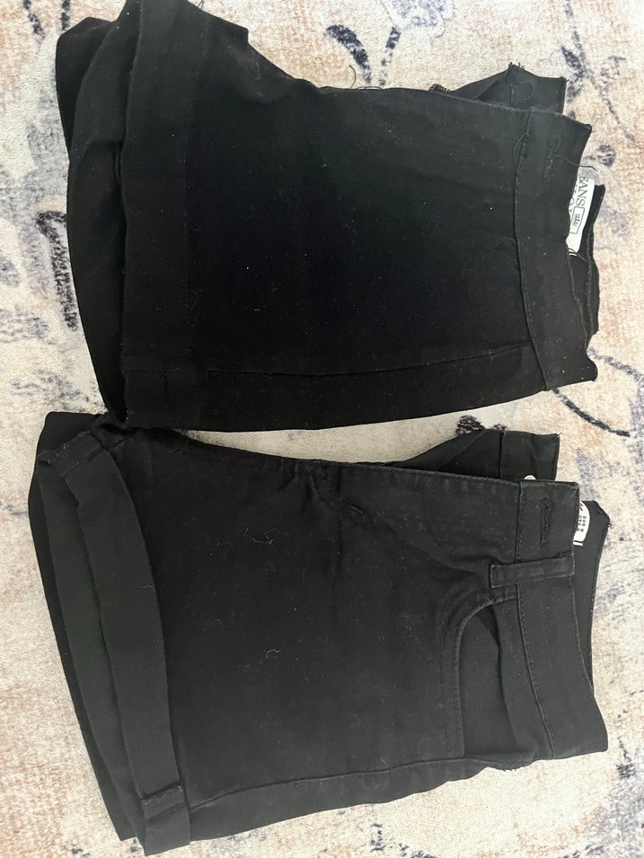 Düğmeli Siyah Mini Kadın Kot Şort - Görsel 3