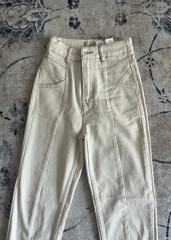 Düğmeli Bej Kadın Kot Pantolon - Görsel 4