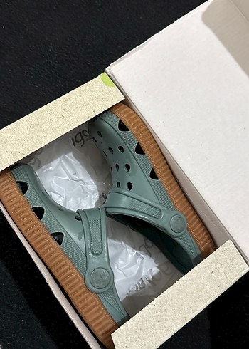 Gri/Yeşil Erkek Çocuk Tokalı Terlik - Görsel 5