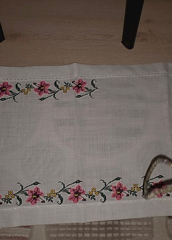 El İşlemeli Çiçek Desenli Masa Örtüsü - Görsel 7
