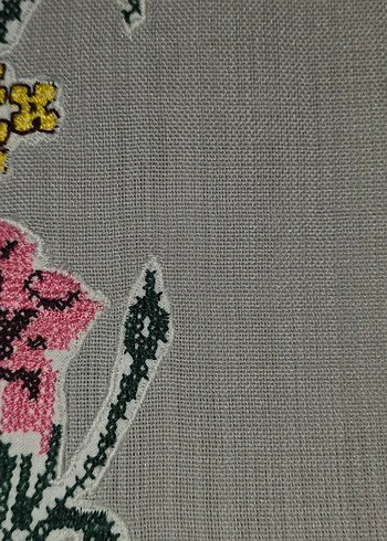 Nakışlı Beyaz Gri Masa Örtüsü - Görsel 8