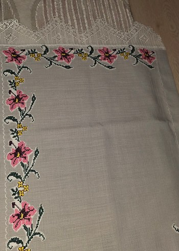 Nakışlı Beyaz Gri Masa Örtüsü - Görsel 7