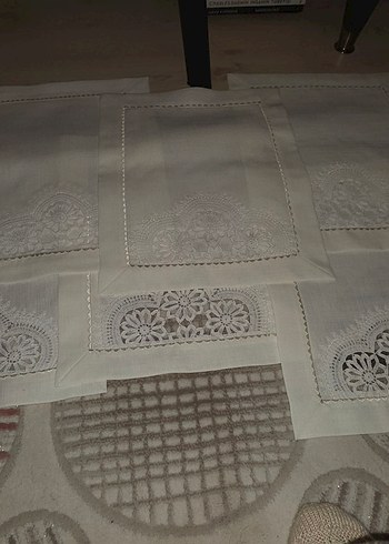 Nakışlı Beyaz Masa Örtüsü takımı - Görsel 8