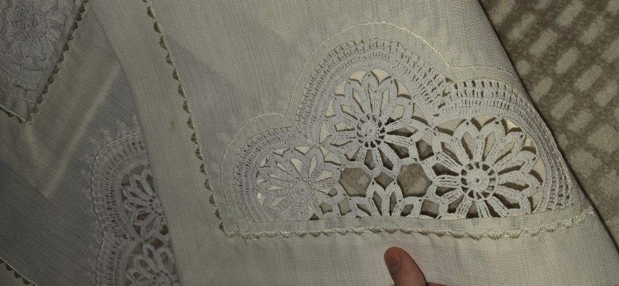 Nakışlı Beyaz Masa Örtüsü takımı - Görsel 3