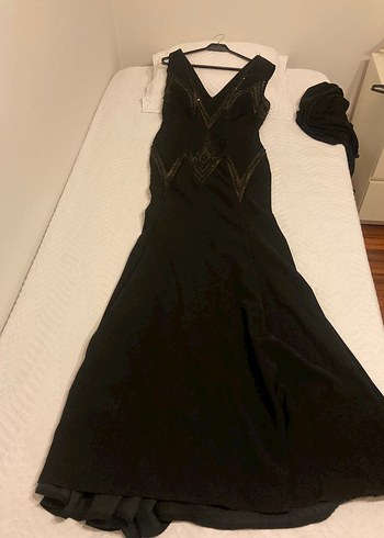 m Beden Siyah V Yakalı Uzun Gotik Abiye Elbise