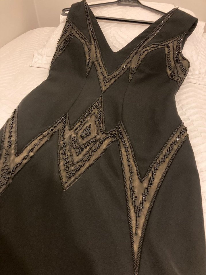 Siyah V Yakalı Uzun Gotik Abiye Elbise - Görsel 2