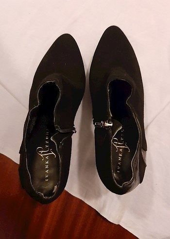 Siyah Süet Stiletto Topuklu Kadın Bot - Görsel 3