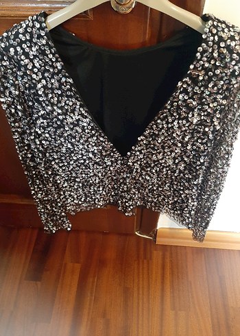 Mango pullu,payetli sırt dekoltelı, uzun kollu, ,içi astarlı - Görsel 3