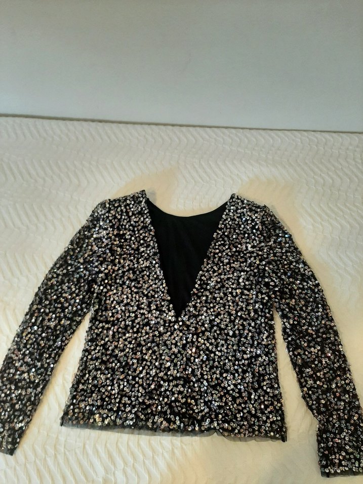 Mango pullu,payetli sırt dekoltelı, uzun kollu, ,içi astarlı - Görsel 2