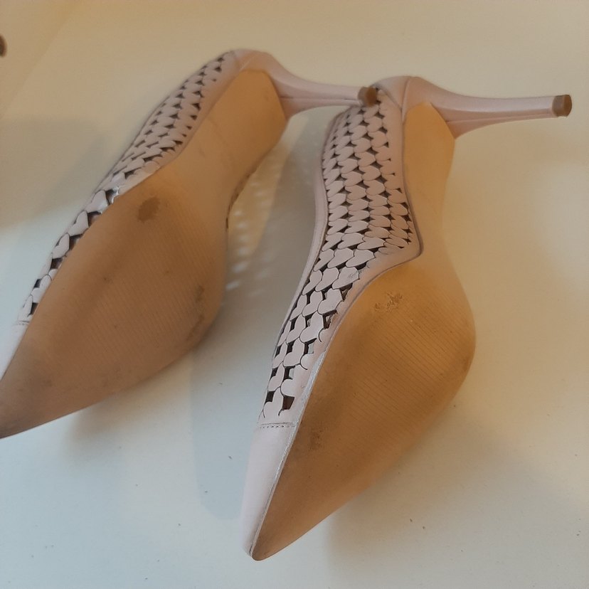 Bej Dantel Detaylı Stiletto Topuklu Kadın Ayakkabı - Görsel 3