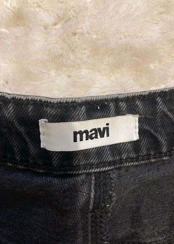 Siyah Kadın Denim Şort - Görsel 2