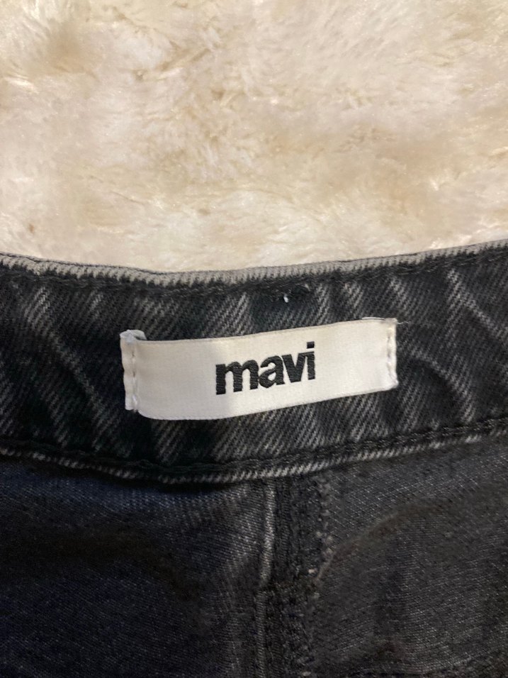 Siyah Kadın Denim Şort - Görsel 2