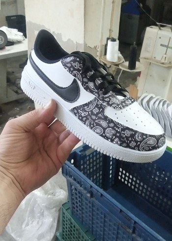 Nike Air Force 1 Siyah Beyaz Paisley Sneaker