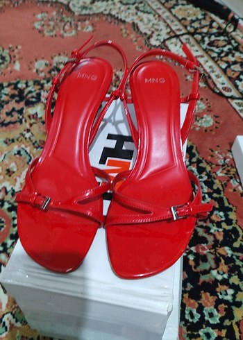 Kırmızı Parlak Stiletto Tokalı Kadın Sandalet - Görsel 5