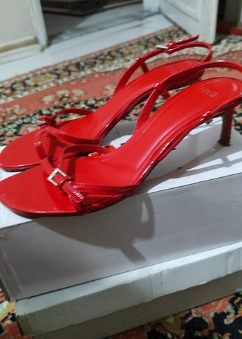 Kırmızı Parlak Stiletto Tokalı Kadın Sandalet - Görsel 7
