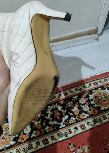 Bej Yılan Desenli İnce Topuklu Diz Boyu Çizme - Görsel 6