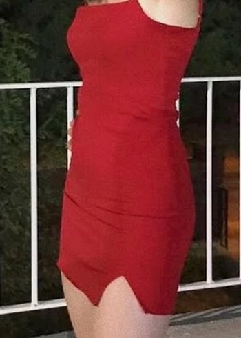 Kırmızı V Yaka Mini Yırtmaç Detaylı Elbise - Görsel 3