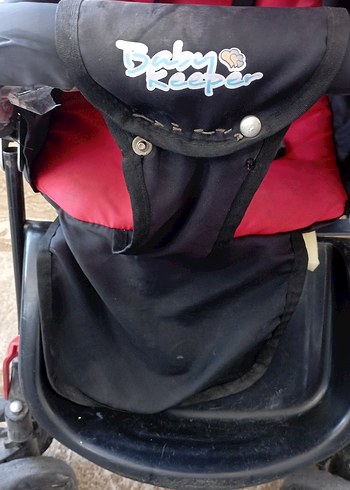 Kırmızı Bebek Arabası - Görsel 3