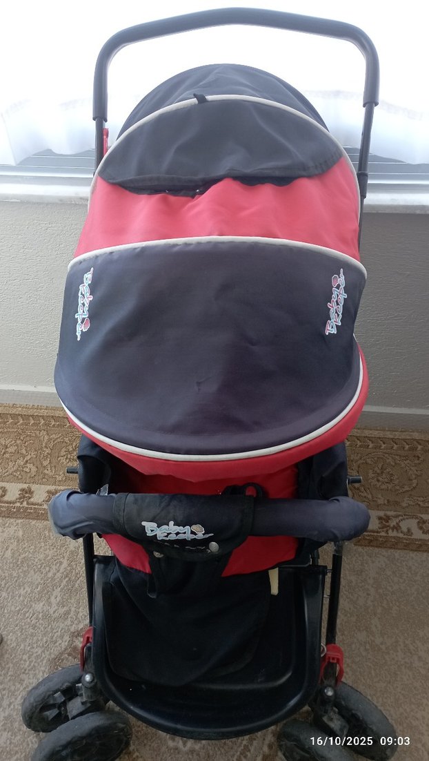 Kırmızı Bebek Arabası - Görsel 2