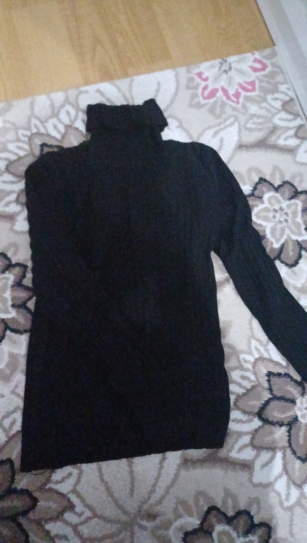 Siyah Boğazlı Triko Kadın Kazak - Görsel 3