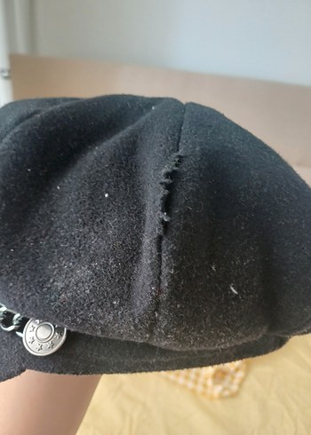 Düğmeli Siyah Yün Kadın Şapka - Görsel 4