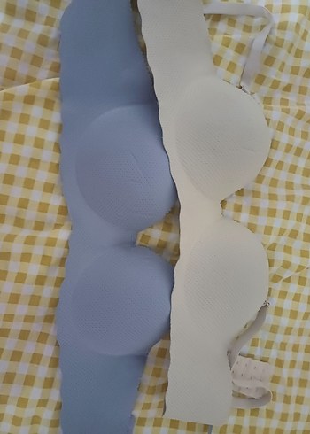 Minimalist beyaz ve pastel sütyenler - Görsel 2