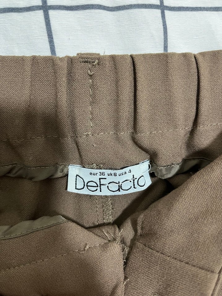 Kahverengi Kadın Pilili Kumaş Pantolon - Görsel 2