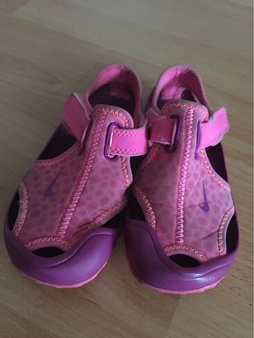 Nike sandalet spor ayakkabı 27 numara