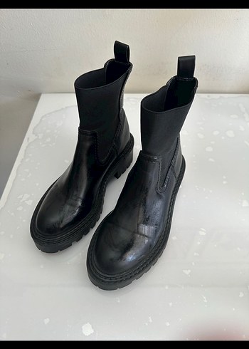 Siyah Kadın Bot stradivarius orijinal