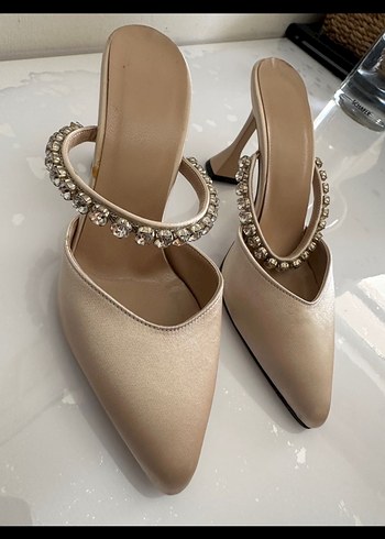 36 Beden Taş Detaylı Bej Stiletto Kadın Abiye Ayakkabı
