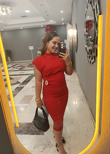Trendyol & Milla Kırmızı likralı oval Yakalı Kalem Elbise