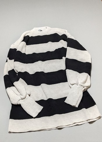 Kadın Siyah-Beyaz Çizgili Triko Kısa Kollu Elbise - Görsel 3