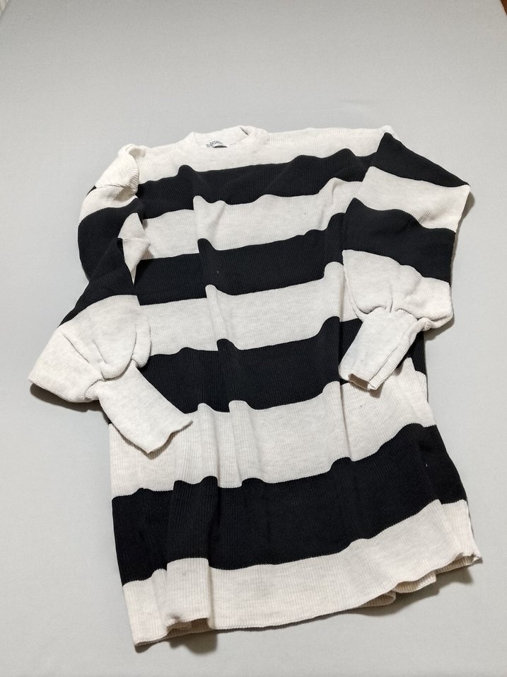 Kadın Siyah-Beyaz Çizgili Triko Kısa Kollu Elbise - Görsel 2