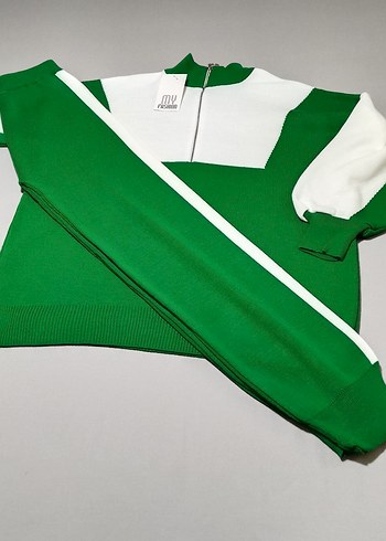 Yeşil Fermuarlı Erkek Spor Forması - Görsel 3