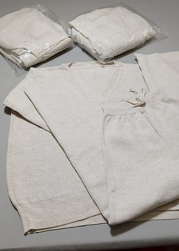 Basic taş renkli hırkalı takım - Görsel 6