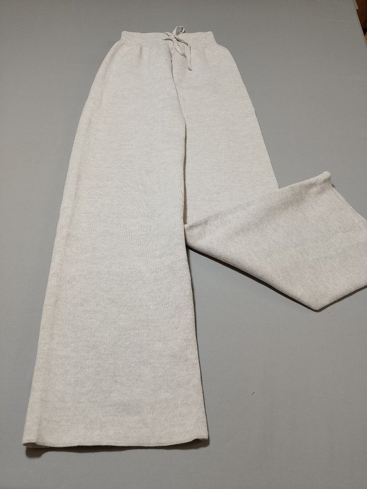 Basic taş renkli hırkalı takım - Görsel 2