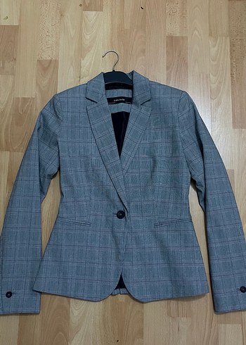Gri Ekose Desenli Düğmeli Kadın Blazer