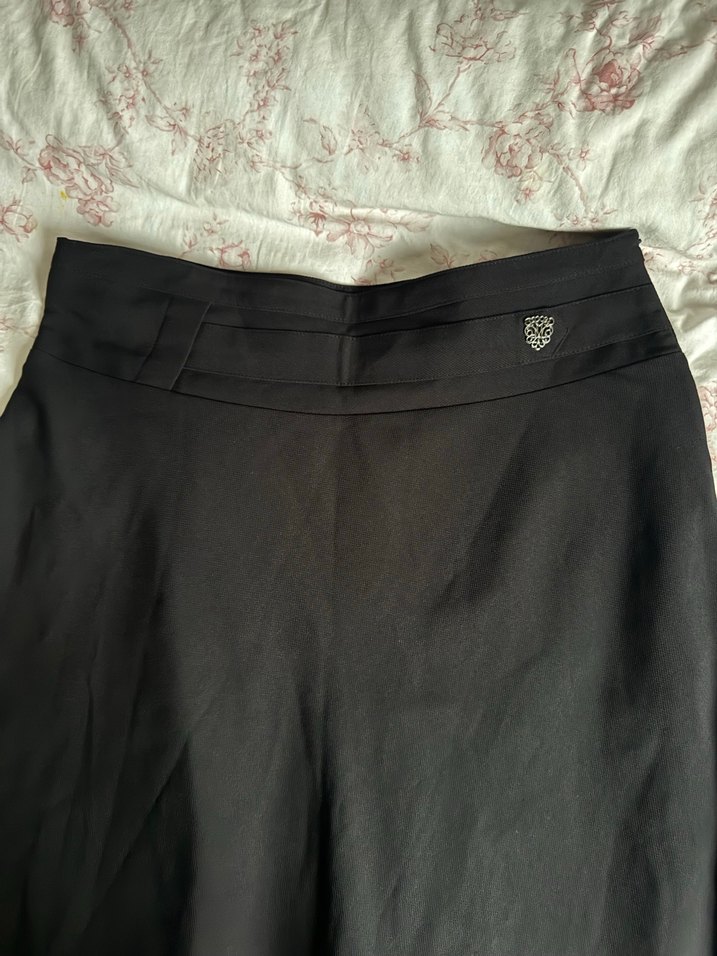 Siyah Kadın Etek - Görsel 5