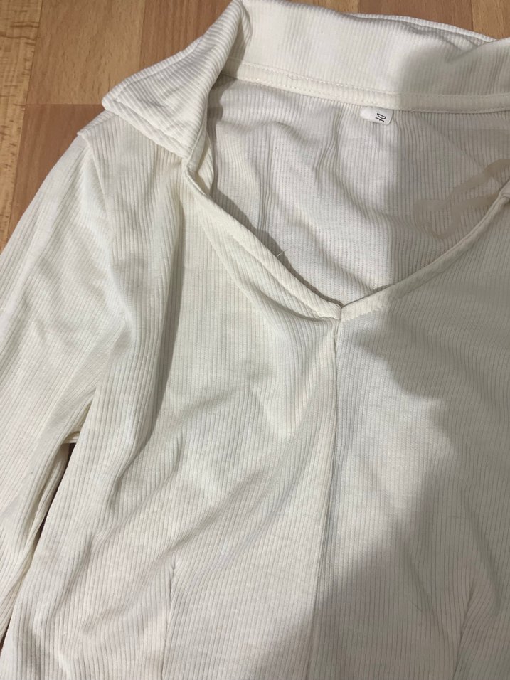 Bej Polo Yakalı Uzun Kollu Kadın Crop Body Bluz - Görsel 4