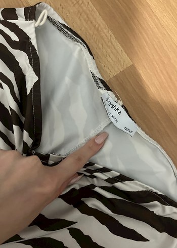 Kahverengi Zebra Desenli Kadın İspanyol Paça Pantolon Bershka - Görsel 4