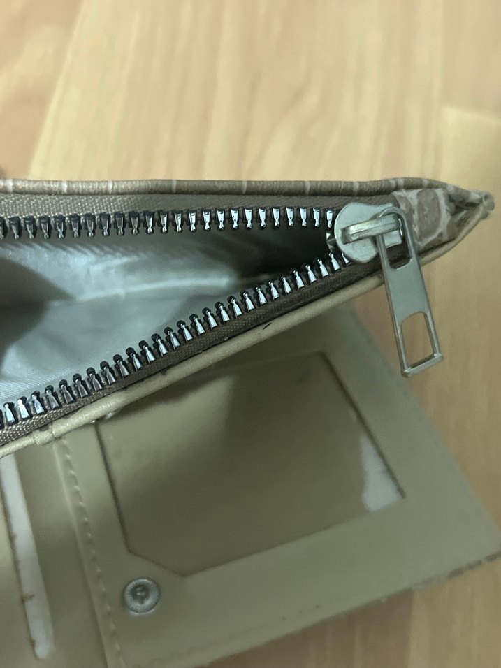 Gri Deri Yılan Desenli Fermuarlı Kadın Cüzdanı - Görsel 4